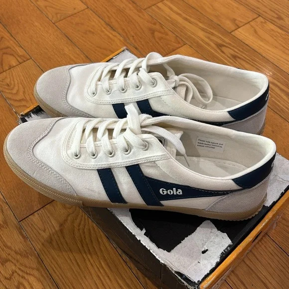 Gola Badminton Sneaker in Off White, Baltic, & Gum, Size: 10 - Picture 6 of 14